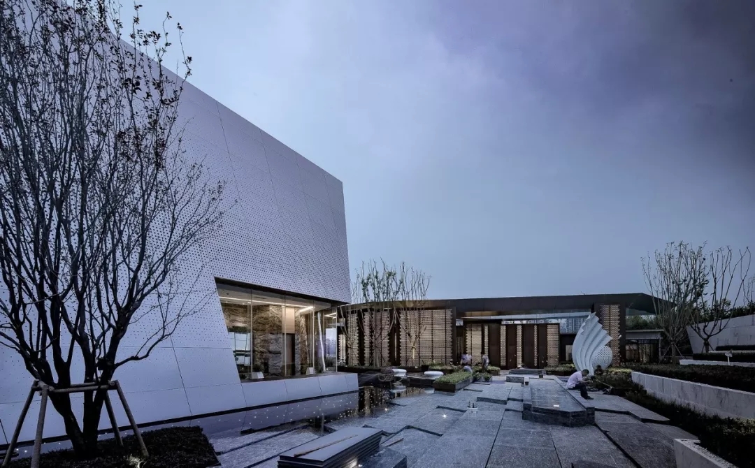 面向内庭院的洞口 by苏圣亮，，，，EVO视讯修建设计