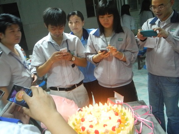 202303061634822940 10、11月员工集体生日会报道