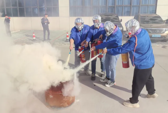 202412171815006845 四基地联合消防演练 筑牢安全生产防线